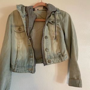 CLOSET CLEAR OUT Cropped Hooded Denim Jacket